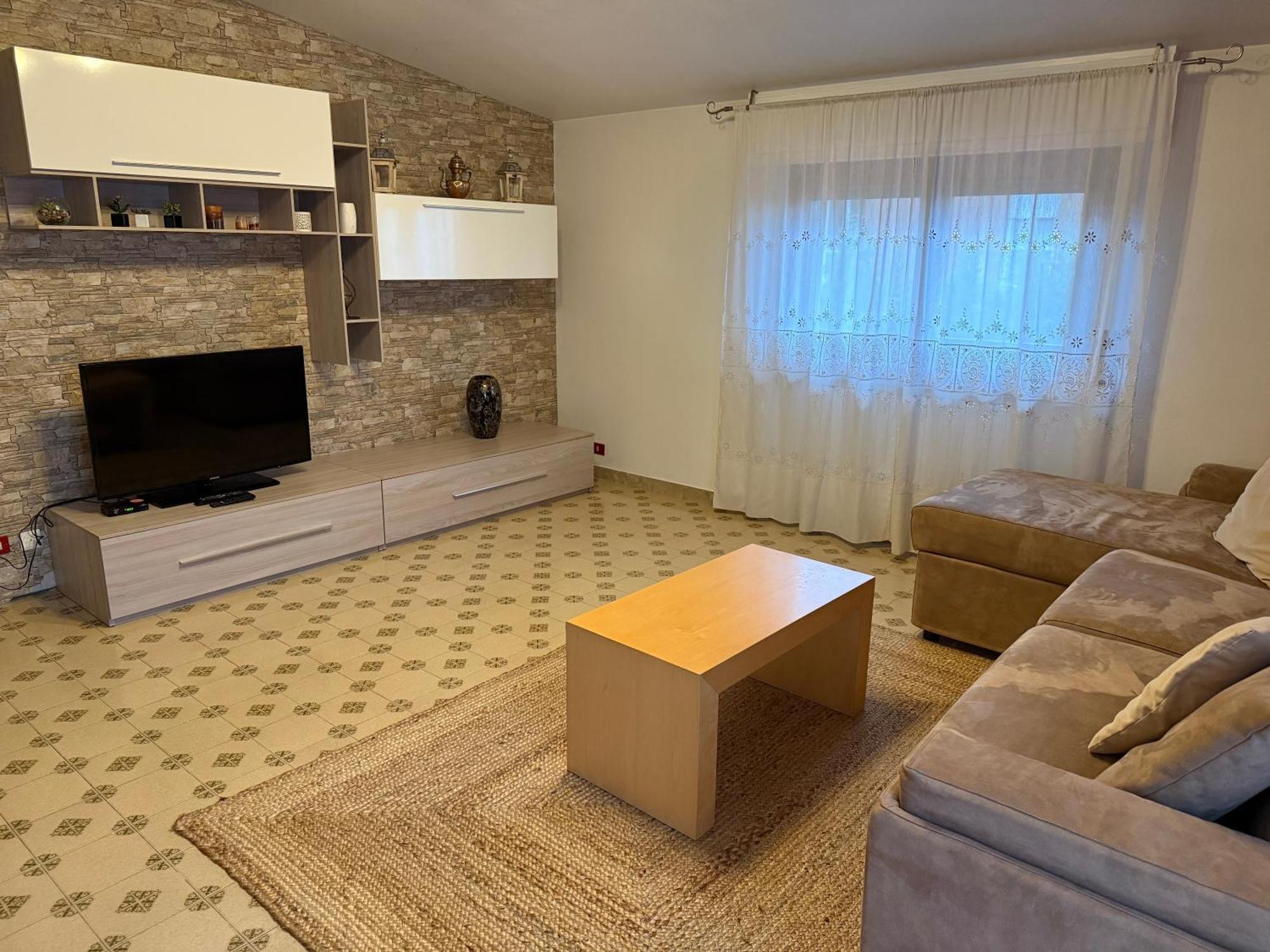 B&B Villa Mirella Casnate Con Bernate Exterior photo