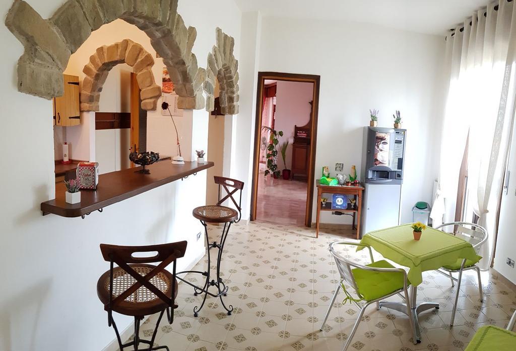 B&B Villa Mirella Casnate Con Bernate Exterior photo