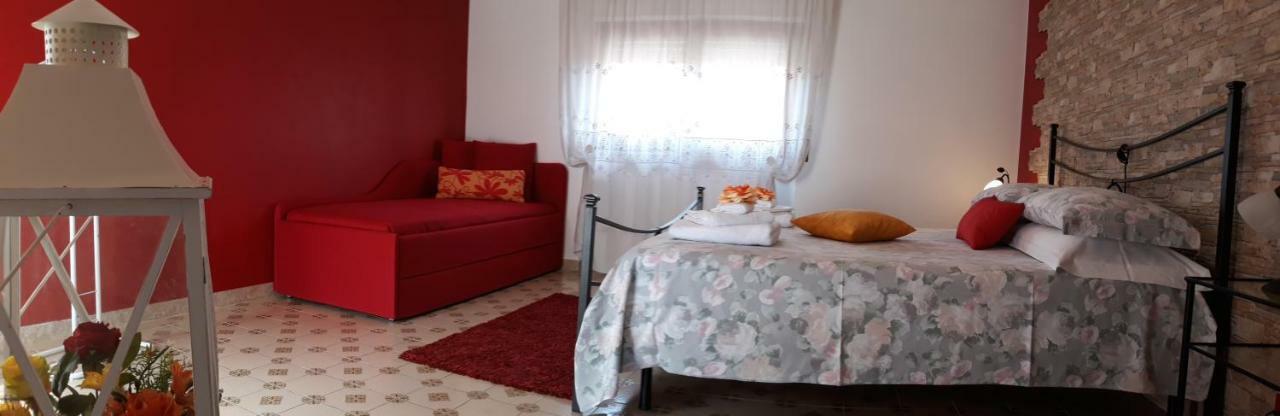 B&B Villa Mirella Casnate Con Bernate Exterior photo
